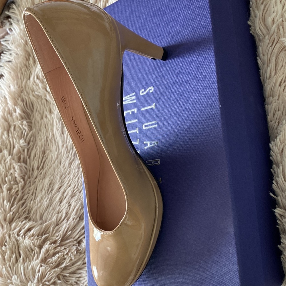 Stuart Weitzman Pump - image 7